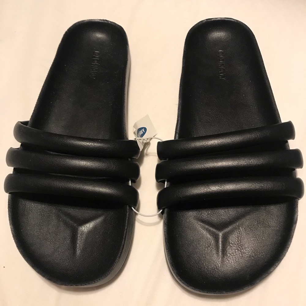 Old navy black slides